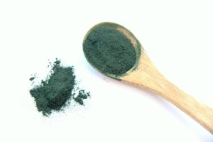 Spirulina Vorteile: 10+ bewährte Gründe, dieses Superfood zu verwenden