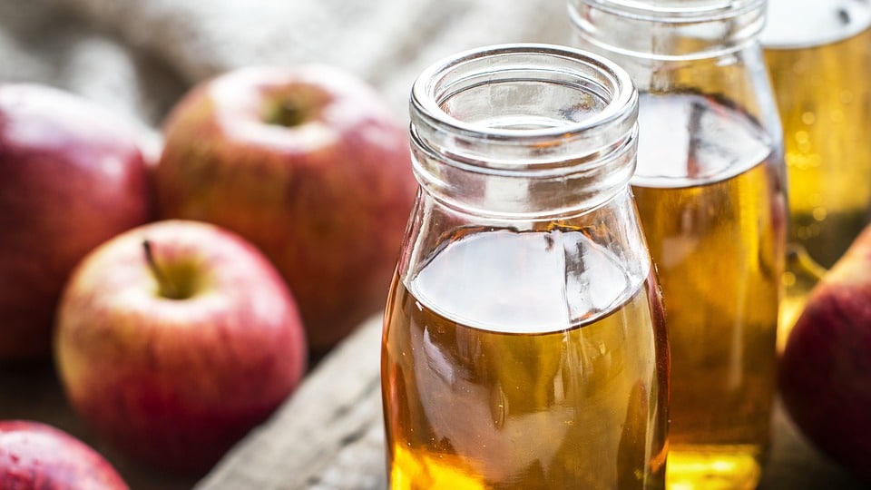 Anwendungen von Apfelessig und Vorteile für die Gesundheit