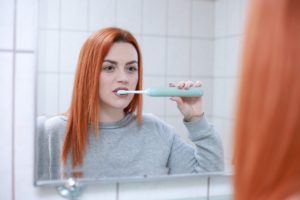 Elektrische Zahnbürste oder Handzahnbürste - Was ist besser?