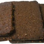 Was ist Pumpernickel Brot? Vorteile, Nährwerte & mehr