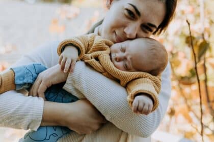 Nach der Geburt: Die besten postnatalen Vitamine für Mama und Baby