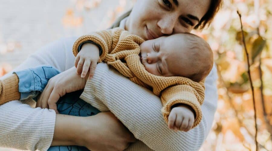 Nach der Geburt: Die besten postnatalen Vitamine für Mama und Baby