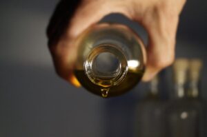 Top 3 ätherische Öle, um Hormone auf natürliche Weise auszugleichen