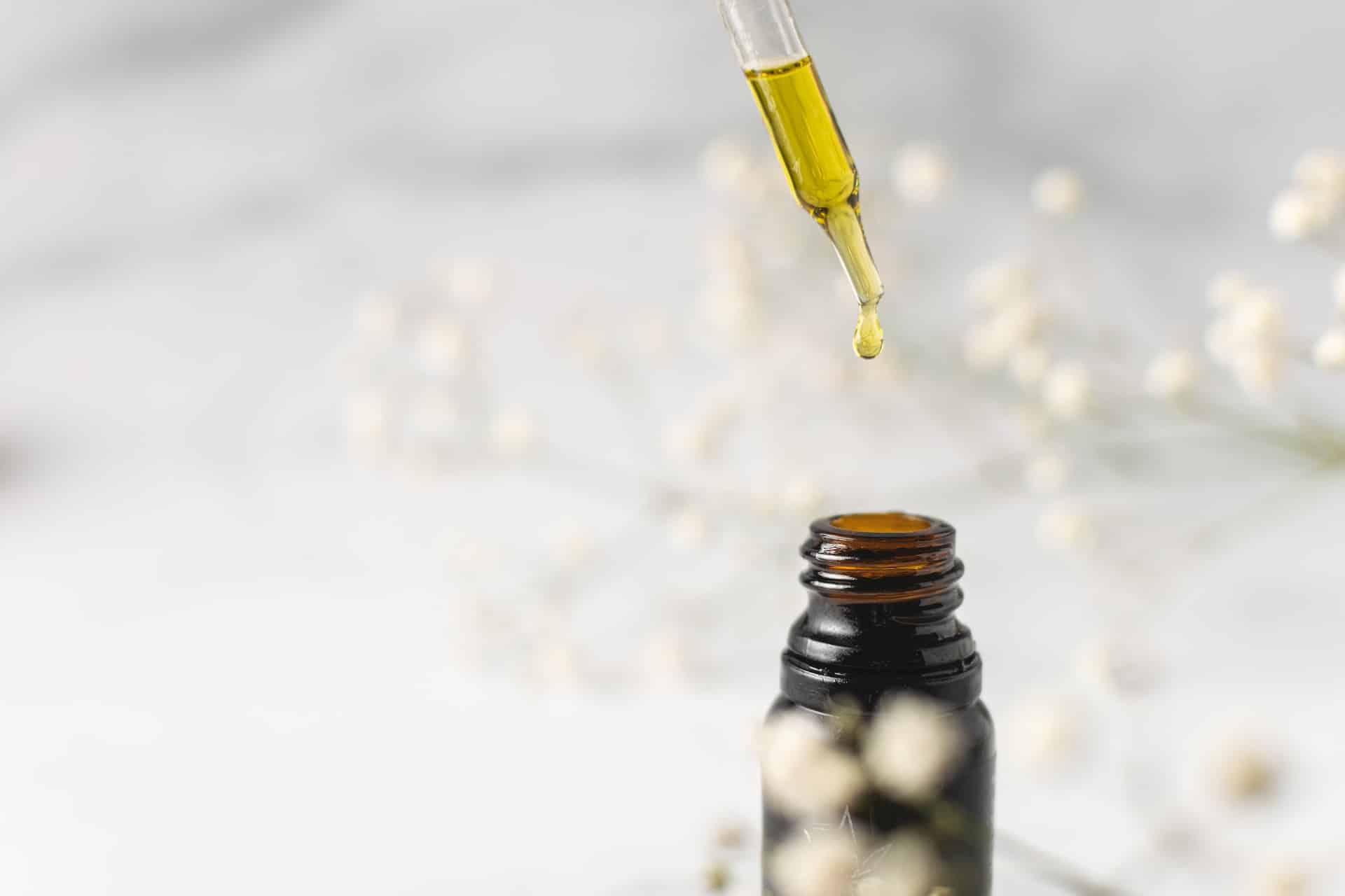crystalweed-cannabis-Qd37vTyByBs-unsplash » Medizin - Fitness - Ernährung Verwendung von CBD-Öl zum Schlafen (CBD vor dem Schlafengehen)